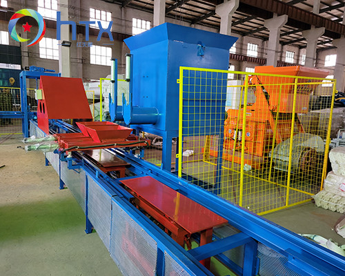 Linea di produzione di plastica del lastricatore attrezzatura di produzione automatizzata del pannello di parete di controllo