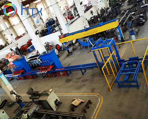 Piastrella per pavimento di precisione che rende a macchina la linea di produzione di pietra bagnata dell'impiallacciatura di calcestruzzo colato