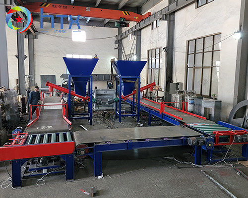 Linea di produzione automatica di pannelli murali per applicazioni interne ed esterne