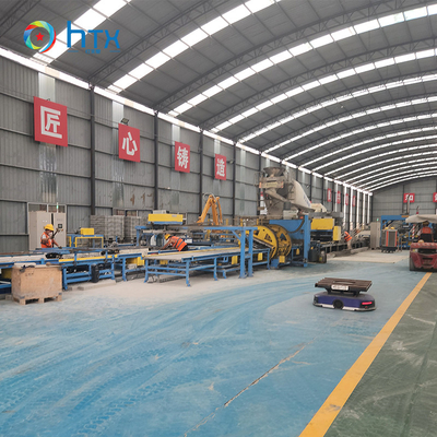 Macchine per la fabbricazione di pannelli per recinzioni di cemento completamente automatiche