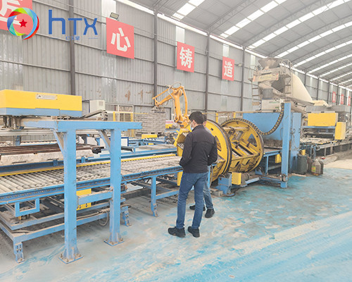 Linea di produzione di pannelli di parete di pietra artificiale Multifunzione Wet Casting Doser Machine